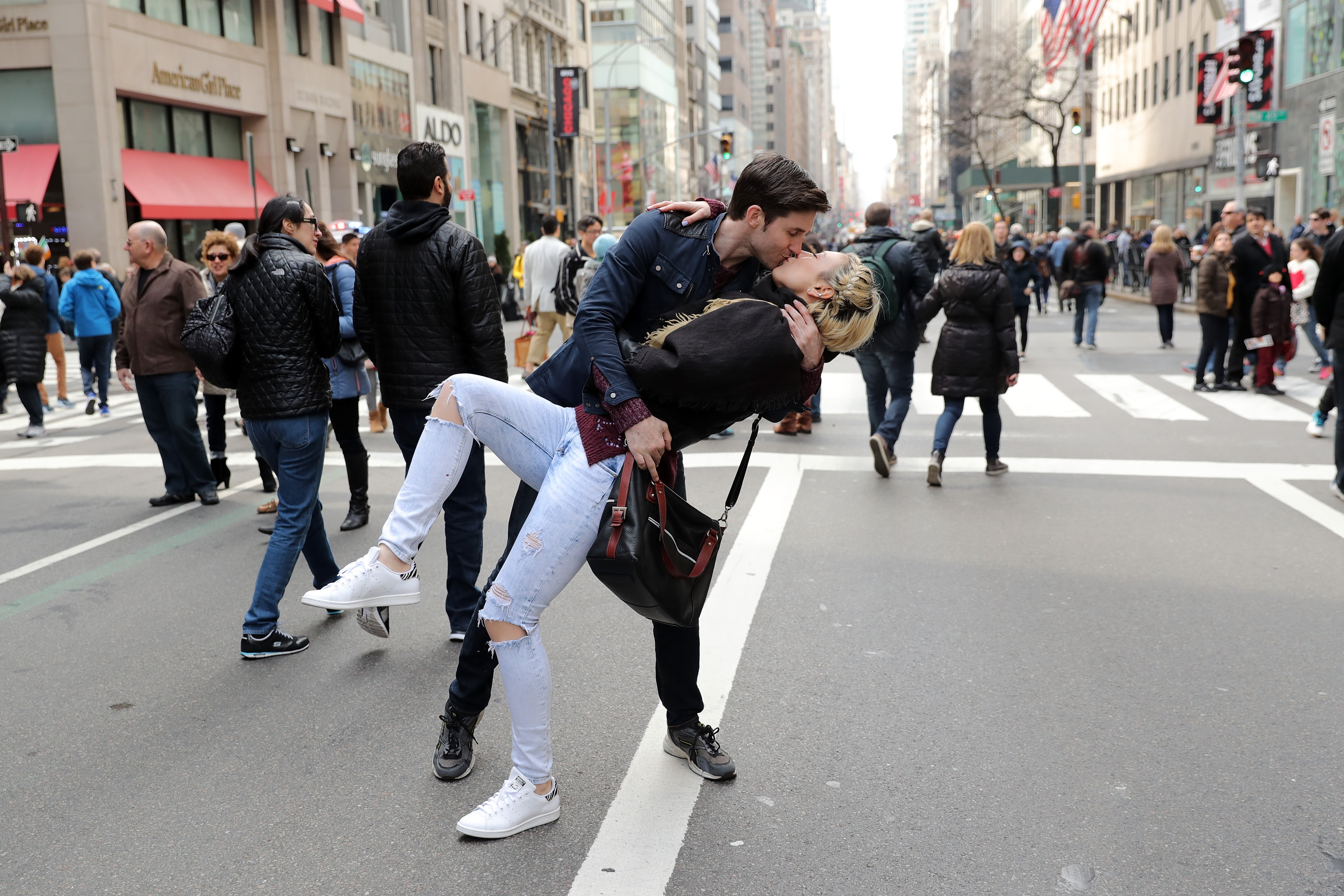 Oggi La Giornata Mondiale Del Bacio Fa Bene Al Corpo E Alla Mente