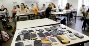 Scuola: si allo smartphone in classe, questa l’idea di Fedeli