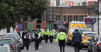 Paura a Londra, auto falcia pedoni nei pressi del National History Museum