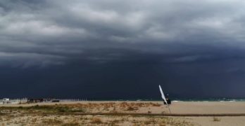 Meteo, caldo e afa fanno spazio a temporali e forti venti