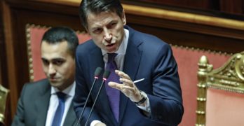 Il Premier Conte torna tra i banchi di scuola, parteciperà ad un concorso per cattedra