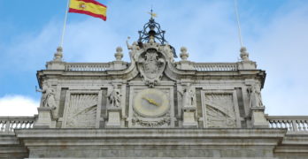 Spagna, una sentenza di un tribunale di Barcellona scatena l’ira del popolo