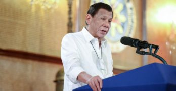 FILIPPINE, IL PRESIDENTE DUTERTE DA L’OK ALLA POLIZIA PER SPARARE A CHI RESISTE ALL’ARRESTO